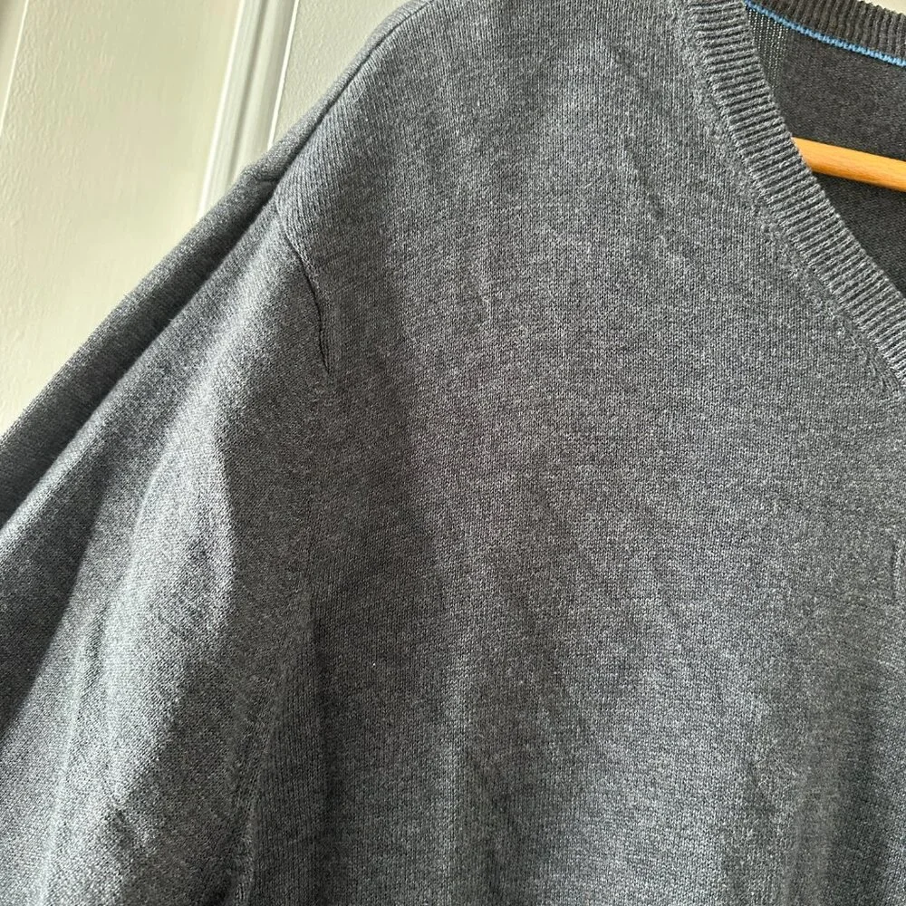 Vintage Y2K Old Navy Charcoal Gray V-Neck Long Sleeve Sweater Men’s Size XL